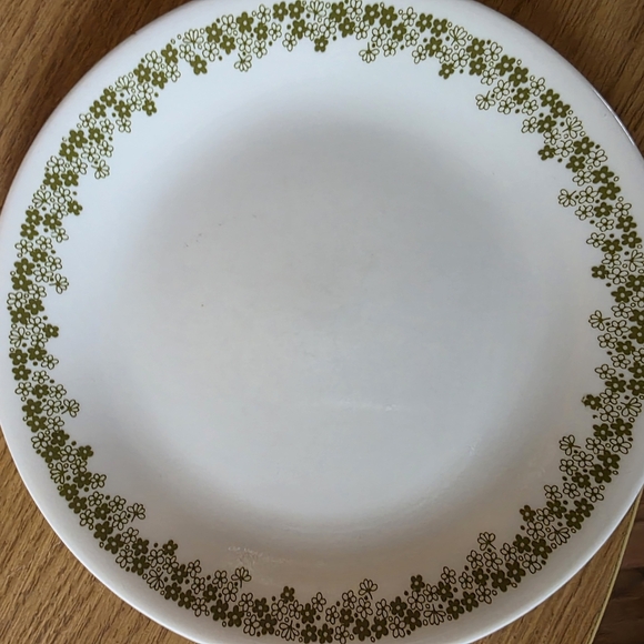 Vintage Floral Pattern Saucers - Picture 3 of 4